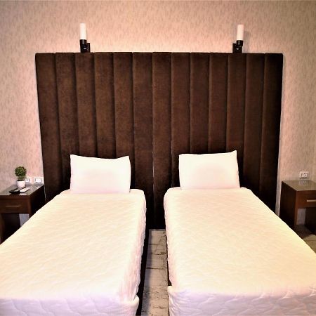 Valencia Hotel Kahire Dış mekan fotoğraf